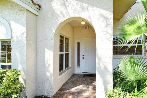 Copropriété à vendre à Sarasota, Floride: 2 chambres, 132.11 m2 № 1815694 - photo 2