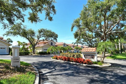Copropriété à vendre à Sarasota, Floride: 2 chambres, 132.11 m2 № 1815694 - photo 30