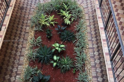 Condominio en venta en Miami, Florida, 2 dormitorios, 89.65 m2 № 1994059 - foto 3