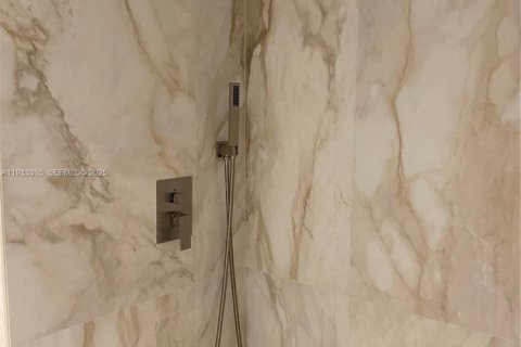 Condominio en venta en Miami, Florida, 2 dormitorios, 89.65 m2 № 1994059 - foto 28
