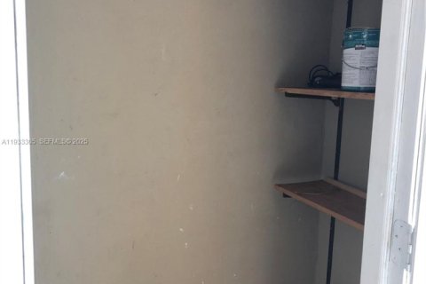 Condominio en venta en Miami, Florida, 2 dormitorios, 89.65 m2 № 1994059 - foto 12