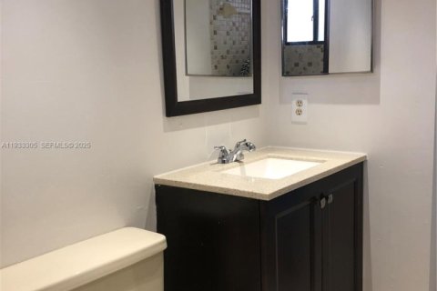 Condominio en venta en Miami, Florida, 2 dormitorios, 89.65 m2 № 1994059 - foto 27