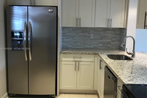 Condominio en venta en Miami, Florida, 2 dormitorios, 89.65 m2 № 1994059 - foto 20