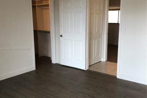 Condominio en venta en Miami, Florida, 2 dormitorios, 89.65 m2 № 1994059 - foto 24