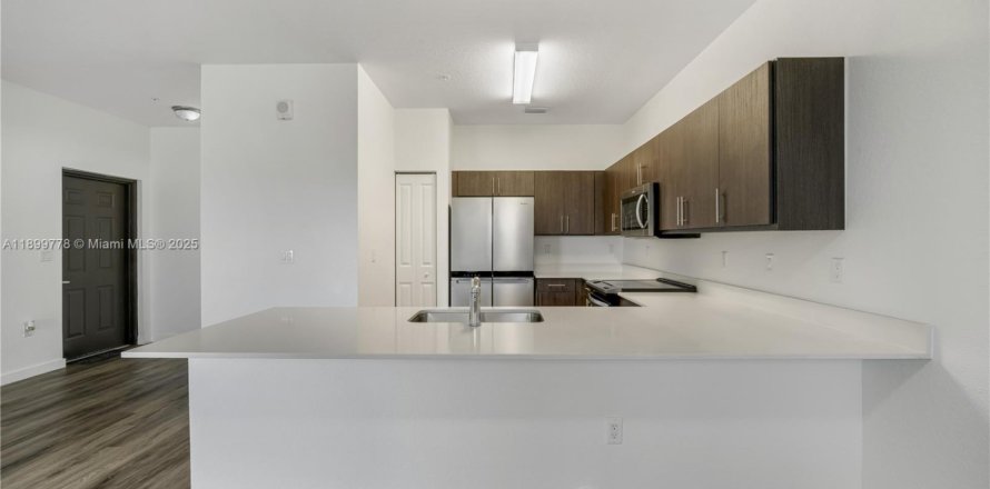 Condo à Miami, Floride, 3 chambres № 1951848