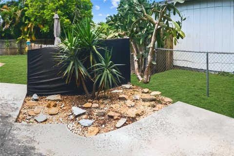 Casa en venta en Saint Petersburg, Florida, 2 dormitorios, 53.51 m2 № 2384134 - foto 8
