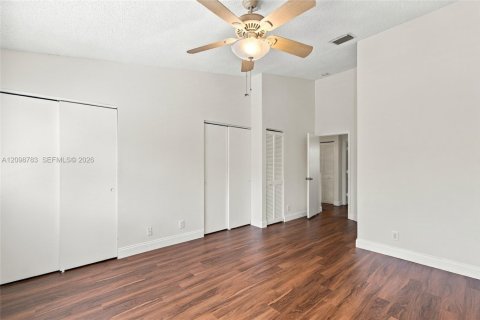 Touwnhouse à vendre à Dania Beach, Floride: 2 chambres, 103.12 m2 № 2397848 - photo 26