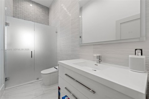 Villa ou maison à vendre à Miami, Floride: 4 chambres, 345.04 m2 № 2081450 - photo 24
