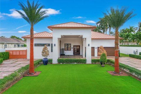 Villa ou maison à vendre à Miami, Floride: 4 chambres, 345.04 m2 № 2081450 - photo 2