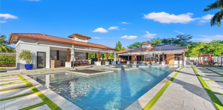 Villa ou maison à Miami, Floride 4 chambres, 345.04 m2 № 2081450
