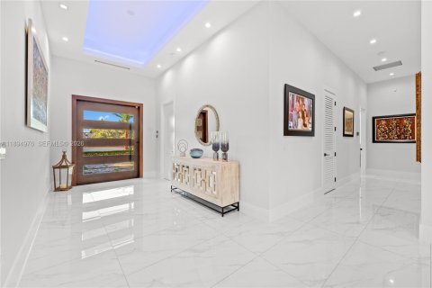 Villa ou maison à vendre à Miami, Floride: 4 chambres, 345.04 m2 № 2081450 - photo 18