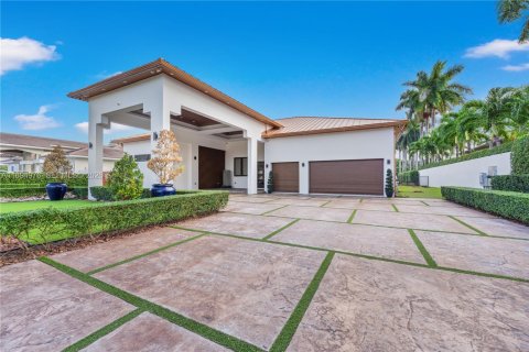 Villa ou maison à vendre à Miami, Floride: 4 chambres, 345.04 m2 № 2081450 - photo 3