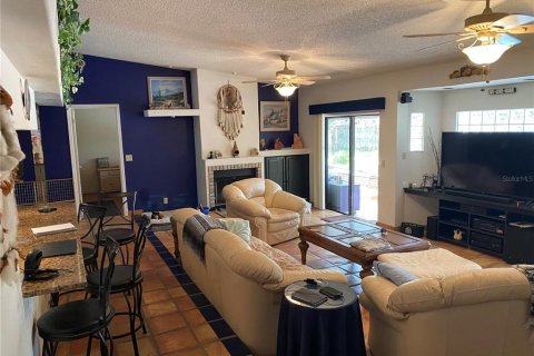 Casa en venta en Winter Springs, Florida, 4 dormitorios, 210.7 m2 № 1847892 - foto 4