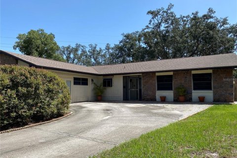 Casa en venta en Winter Springs, Florida, 4 dormitorios, 210.7 m2 № 1847892 - foto 2