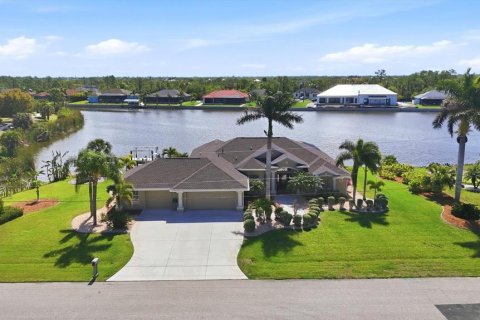 Villa ou maison à vendre à Port Charlotte, Floride: 3 chambres, 195.93 m2 № 2096960 - photo 3