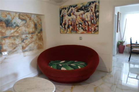 Купить виллу или дом в Майами, Флорида 3 спальни, 235.04м2, № 1938677 - фото 22