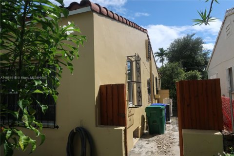 Купить виллу или дом в Майами, Флорида 3 спальни, 235.04м2, № 1938677 - фото 4