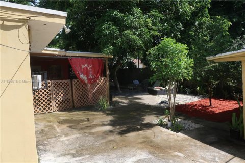 Купить виллу или дом в Майами, Флорида 3 спальни, 235.04м2, № 1938677 - фото 6