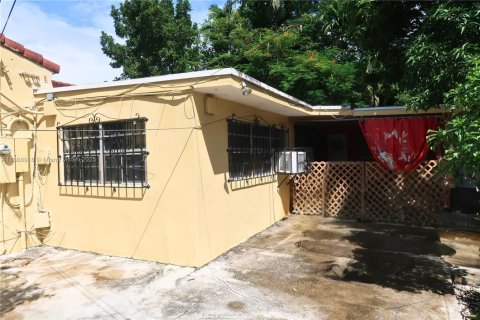 Купить виллу или дом в Майами, Флорида 3 спальни, 235.04м2, № 1938677 - фото 8