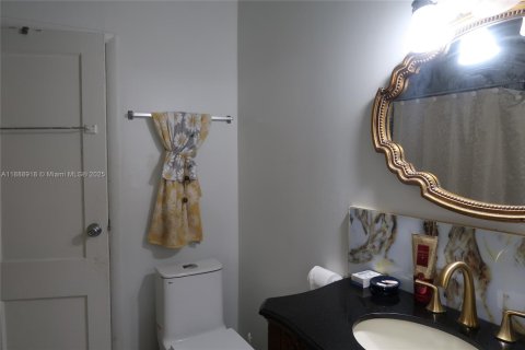 Купить виллу или дом в Майами, Флорида 3 спальни, 235.04м2, № 1938677 - фото 27