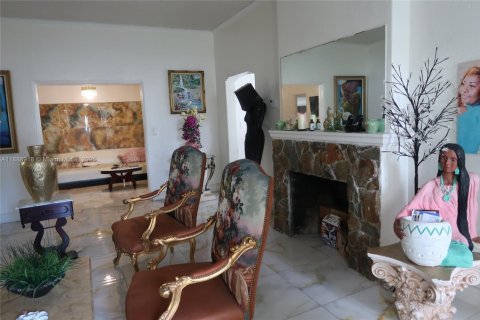 Купить виллу или дом в Майами, Флорида 3 спальни, 235.04м2, № 1938677 - фото 15