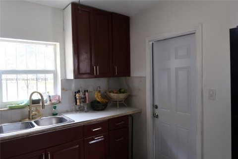 Купить виллу или дом в Майами, Флорида 3 спальни, 235.04м2, № 1938677 - фото 20