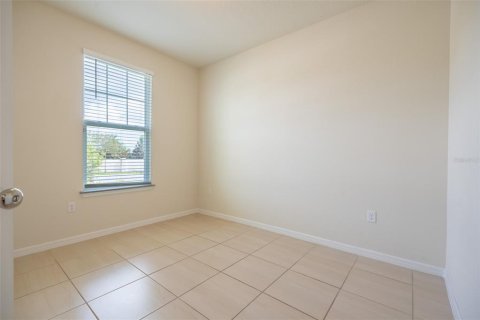 Touwnhouse à louer à Orlando, Floride: 4 chambres, 155.61 m2 № 2098564 - photo 9