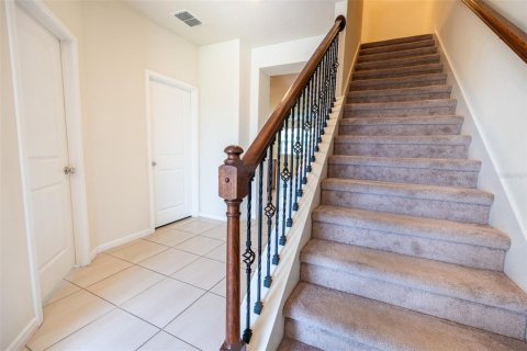 Touwnhouse à louer à Orlando, Floride: 4 chambres, 155.61 m2 № 2098564 - photo 6