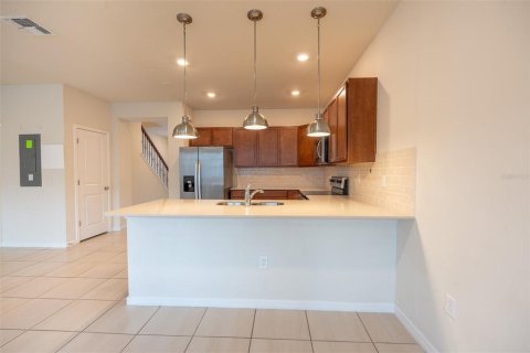 Touwnhouse à louer à Orlando, Floride: 4 chambres, 155.61 m2 № 2098564 - photo 16
