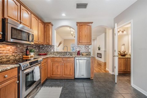 Touwnhouse à vendre à Fish Hawk, Floride: 2 chambres, 115.94 m2 № 1854246 - photo 12