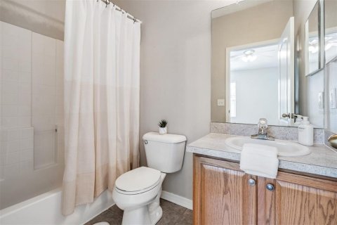 Touwnhouse à vendre à Fish Hawk, Floride: 2 chambres, 115.94 m2 № 1854246 - photo 5