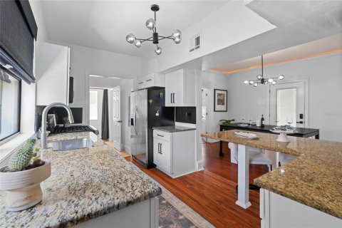 Villa ou maison à vendre à Bradenton, Floride: 4 chambres, 178.93 m2 № 1854664 - photo 9