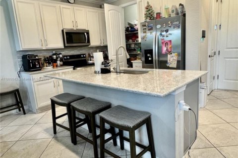 Adosado en venta en Hollywood, Florida, 3 dormitorios № 1946772 - foto 5