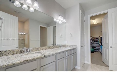 Adosado en venta en Hollywood, Florida, 3 dormitorios № 1946772 - foto 9