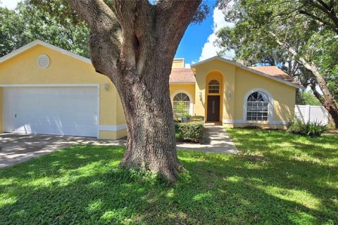House in Lakeland, Florida 4 bedrooms, 150.69 sq.m. № 2367392