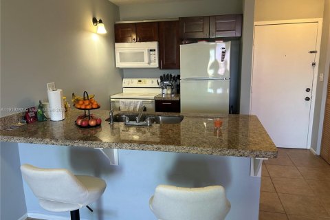 Copropriété à louer à Coral Springs, Floride: 1 chambre, 57.51 m2 № 1974969 - photo 1