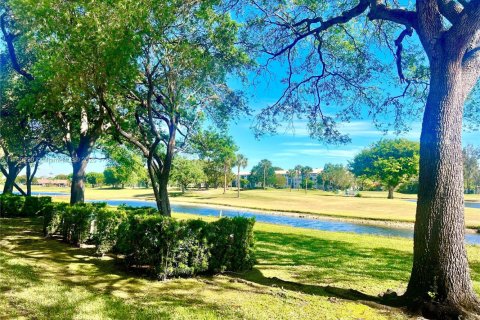 Condominio en venta en Pembroke Pines, Florida, 2 dormitorios, 102.19 m2 № 1864690 - foto 23