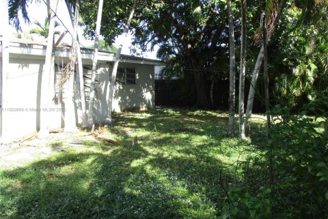 Casa en venta en Cutler Bay, Florida, 3 dormitorios, 161.74 m2 № 1975084 - foto 12