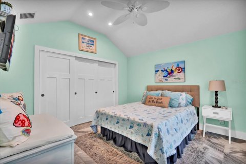 House in Flagler Beach, Florida 4 bedrooms, 293.57 sq.m. № 1723166 - photo 5