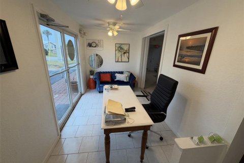 Immobilier commercial à louer à Flagler Beach, Floride: 86.96 m2 № 2425724 - photo 8