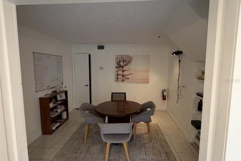 Immobilier commercial à louer à Flagler Beach, Floride: 86.96 m2 № 2425724 - photo 13