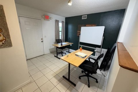 Immobilier commercial à louer à Flagler Beach, Floride: 86.96 m2 № 2425724 - photo 11