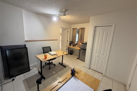 Immobilier commercial à louer à Flagler Beach, Floride: 86.96 m2 № 2425724 - photo 12