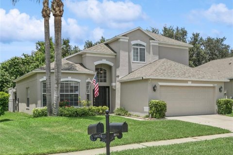 House in Orlando, Florida 4 bedrooms, 237.18 sq.m. № 2272756
