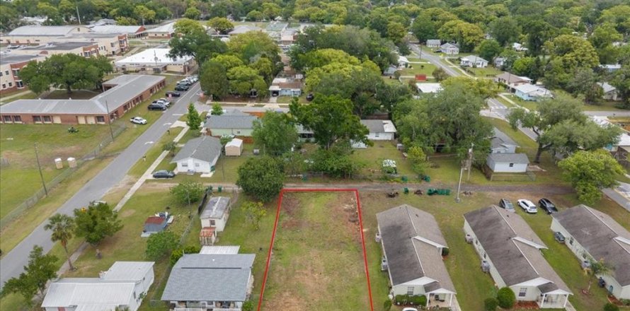 Land in Zephyrhills, Florida № 2111108