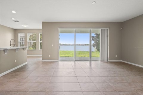 House in Groveland, Florida 3 bedrooms, 190.17 sq.m. № 2210423 - photo 8