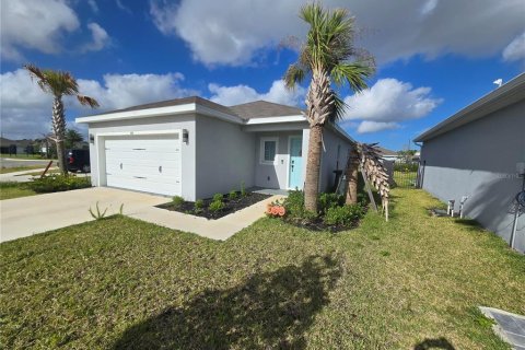 Casa en venta en St. Lucie, Florida, 3 dormitorios, 139.35 m2 № 2115757 - foto 2