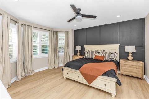 House in DeBary, Florida 5 bedrooms, 296.45 sq.m. № 2157150 - photo 11
