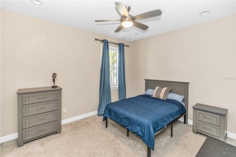 House in DeBary, Florida 5 bedrooms, 296.45 sq.m. № 2157150 - photo 19