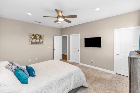 House in DeBary, Florida 5 bedrooms, 296.45 sq.m. № 2157150 - photo 28